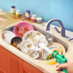 Screw Home MOD APK 1.0.40 (Unlimited Money)